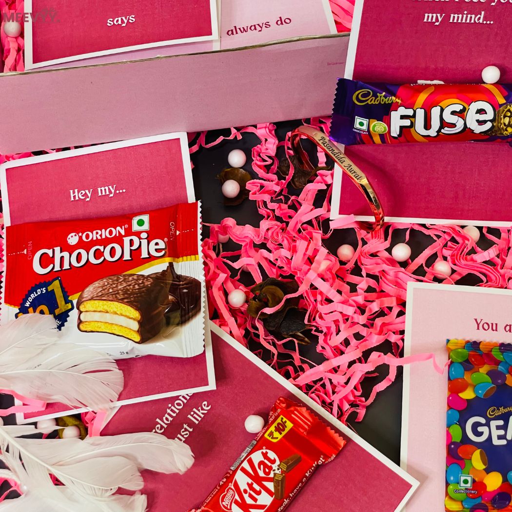 Pasandida Aurat Letter Box 2.0