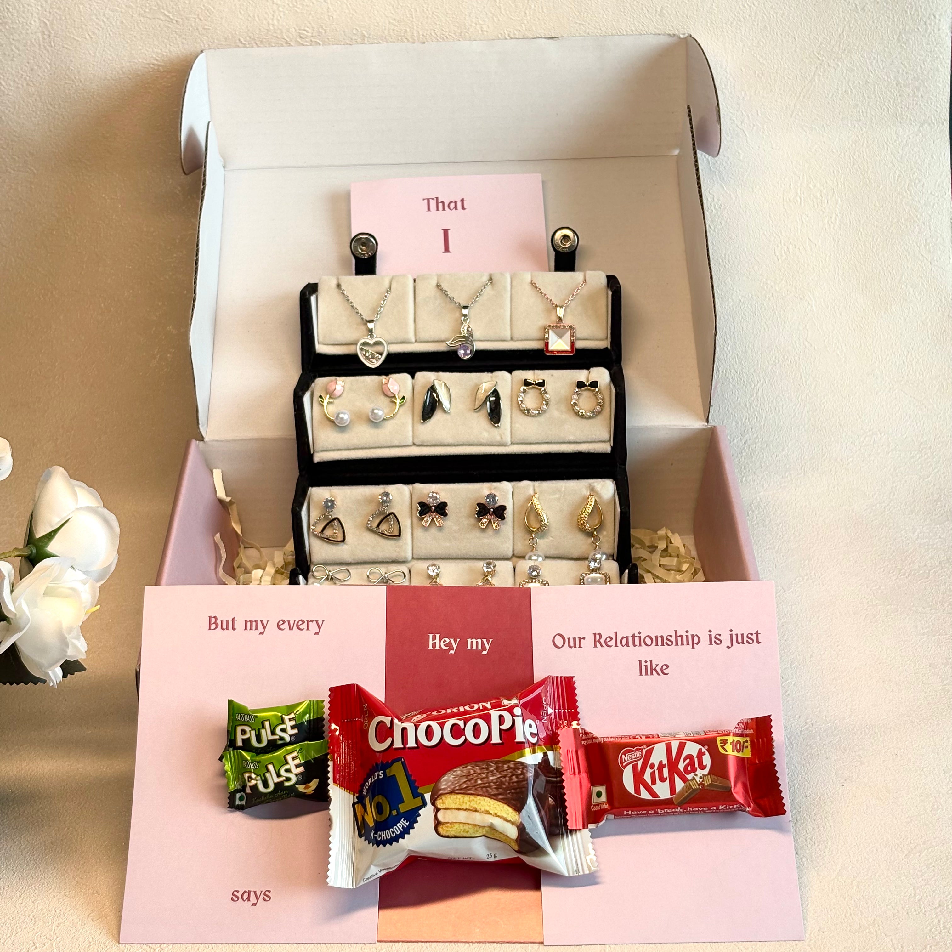 Earring Folding Box Love Hamper