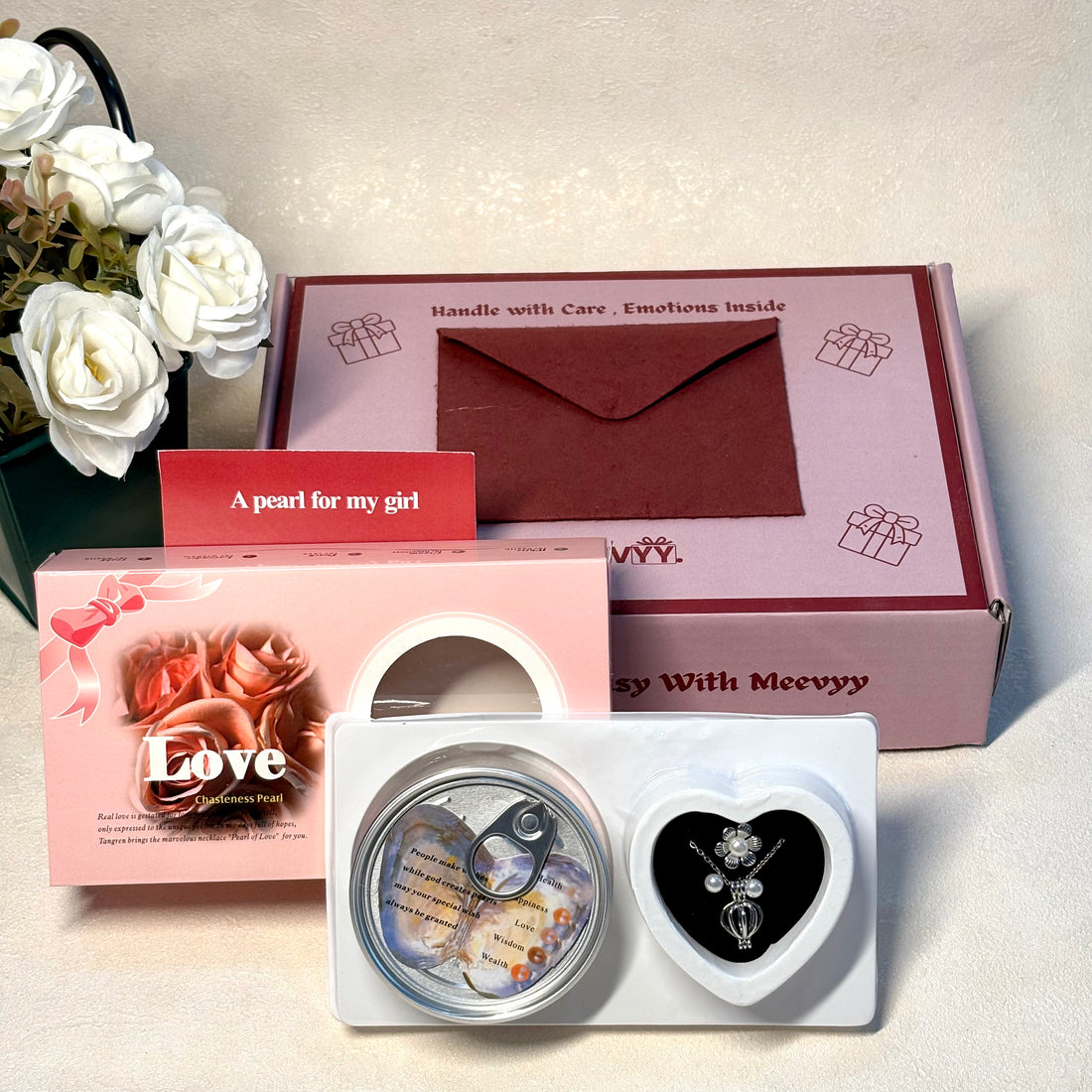 Pearl love hamper for Pasandida Aurat