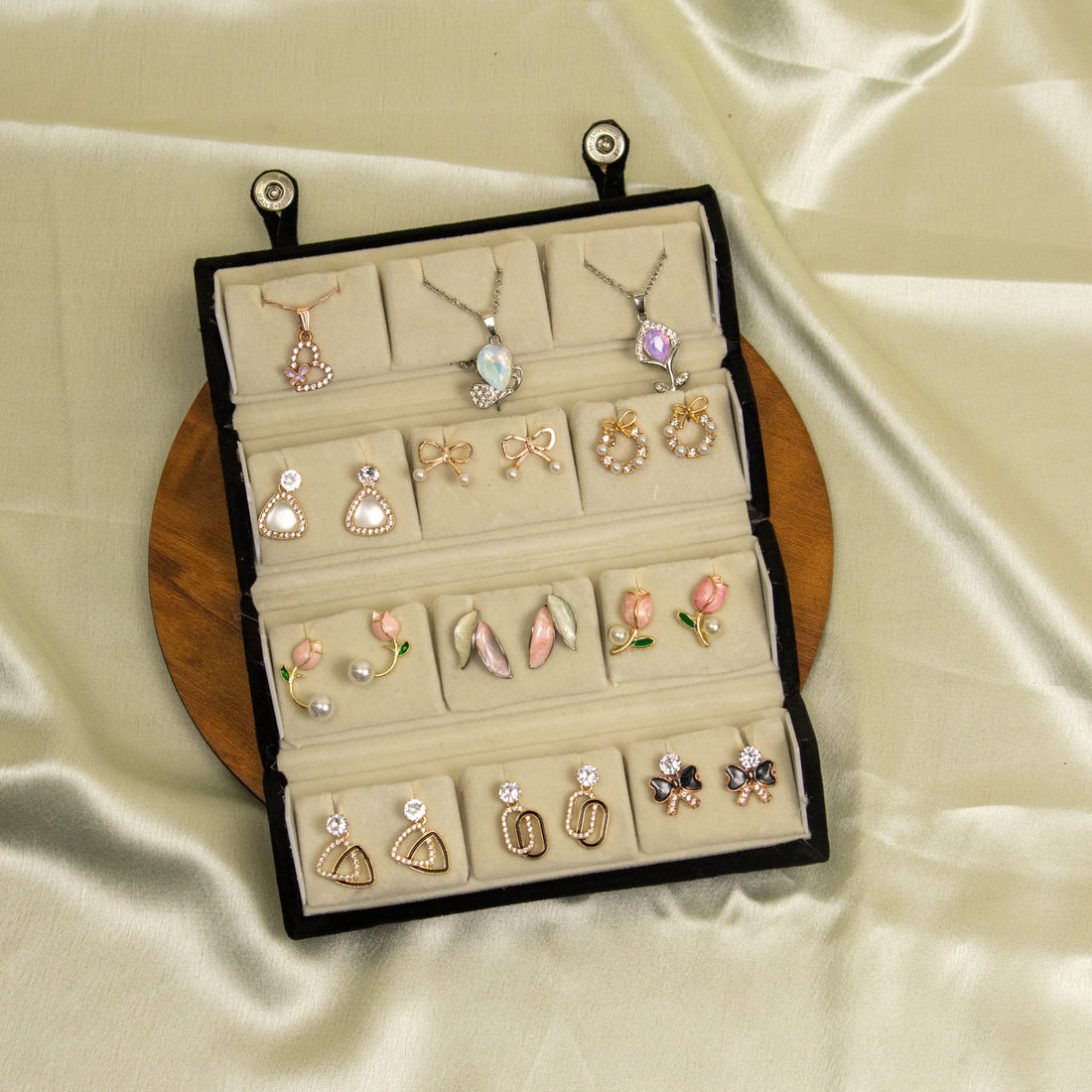 Set of 12 Stud Earrings with Pendants Box - 12