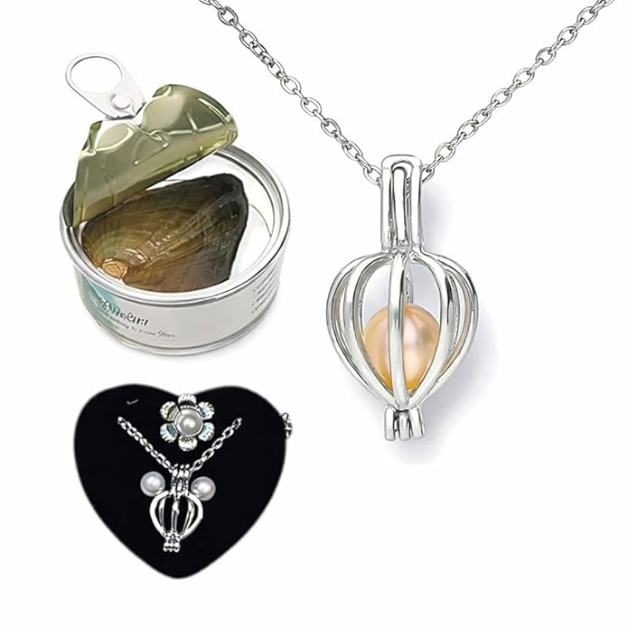 Love In Pearl Necklace